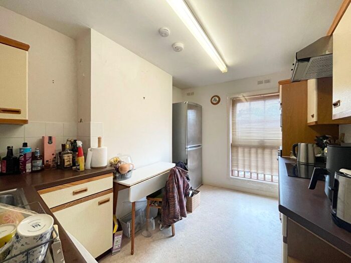 2 Bedroom Flat To Rent In Eastgate Street, Lewes, BN7