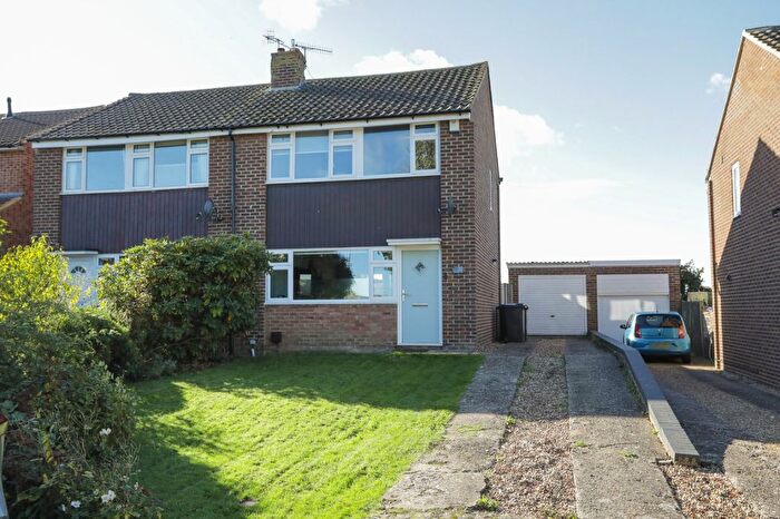 3 Bedroom Semi Detached House For Sale In Ashenden Close, Canterbury, CT1