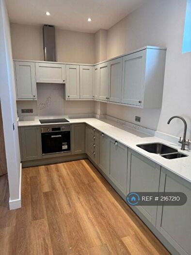 2 Bedroom End Of Terrace House To Rent In Alma Road, Windsor, SL4