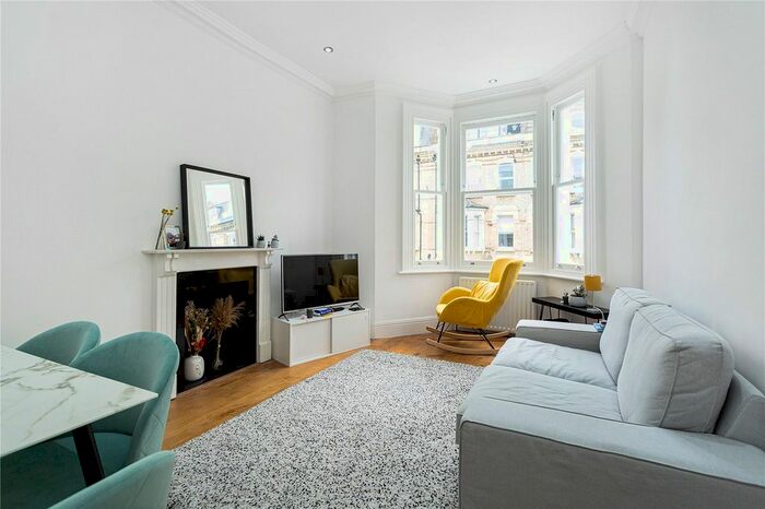 2 Bedroom Flat To Rent In Radipole Road, Parsons Green, SW6