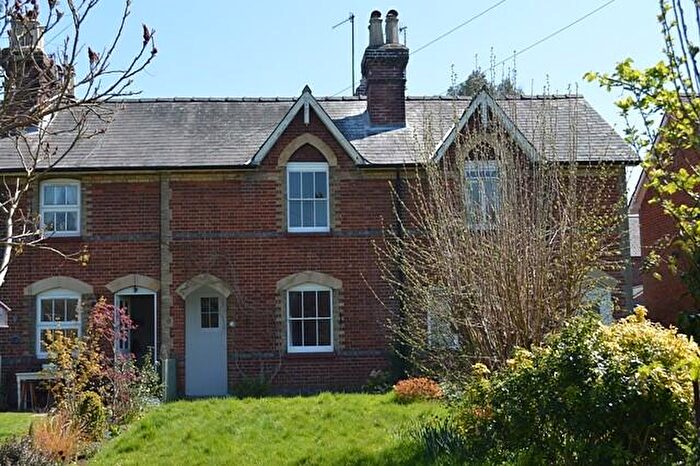3 Bedroom Cottage To Rent In Bedroom Terraced Cottage In Wonersh, GU5