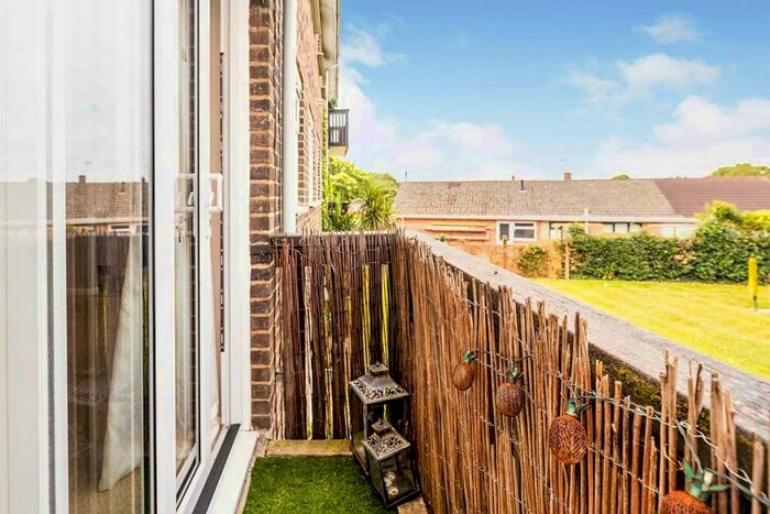 1 Bedroom Flat To Rent In Flat Itchen Court Crombie Close, Waterlooville, Hampshire, PO8