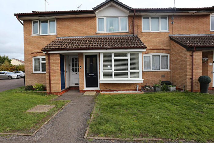 2 Bedroom Maisonette To Rent In Shackleton Way, Woodley, RG5