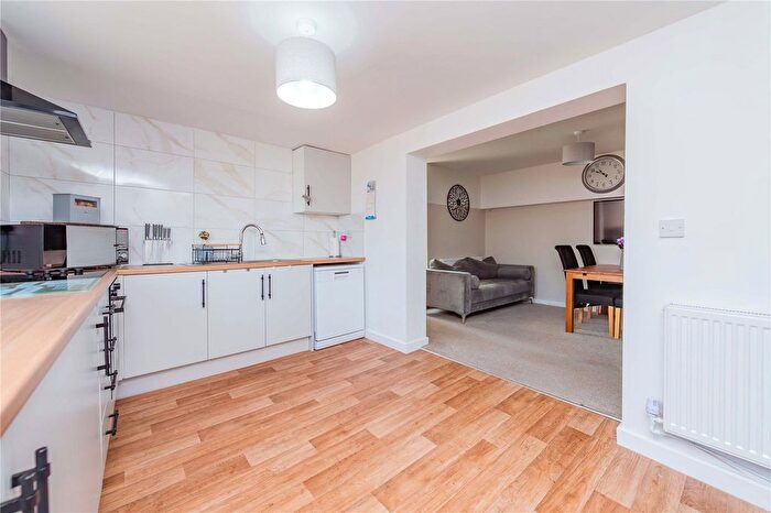 4 Bedroom Semi-detached House For Sale In New Road, Wrockwardine Wood, Telford, Shropshire, TF2