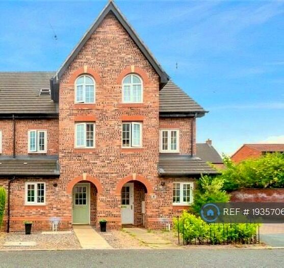 3 Bedroom Terraced House To Rent In Spey Close, Middlewich, CW10