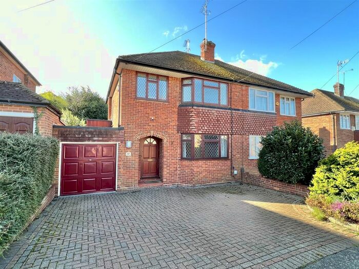 3 Bedroom Semi-Detached House To Rent In Rochford Avenue, Shenfield, Brentwood, CM15