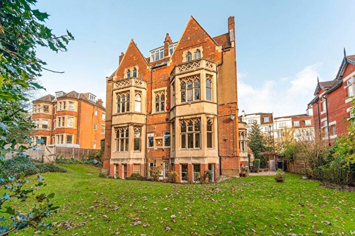 4 Bedroom Flat For Sale In Crystal Palace Park Road, Crystal Palace, London, SE26