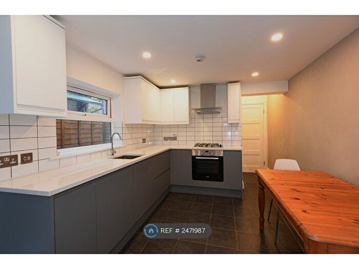 1 Bedroom Flat To Rent In Cobbold Road, London, NW10