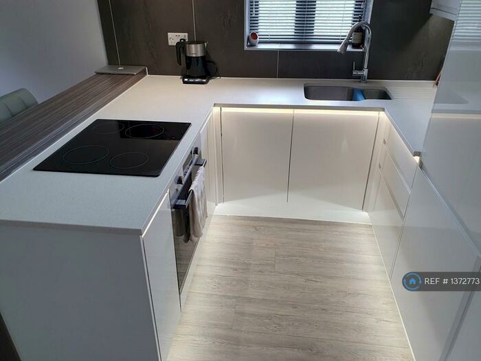 1 Bedroom Flat To Rent In Cherry Garden Street, London, SE16