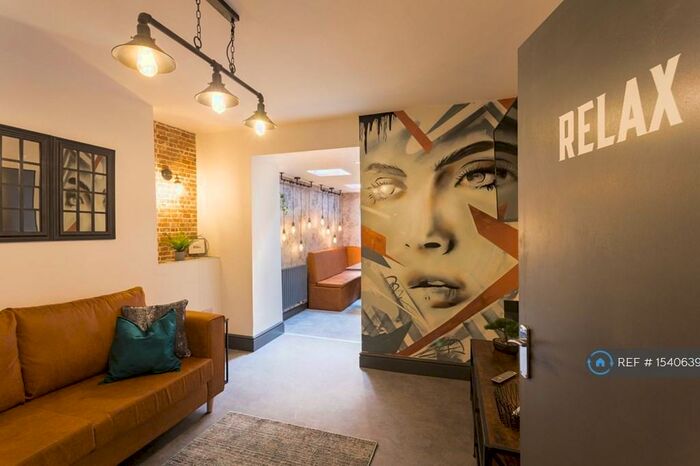 5 Bedroom Terraced House To Rent In Westbury Street, Swansea, SA1