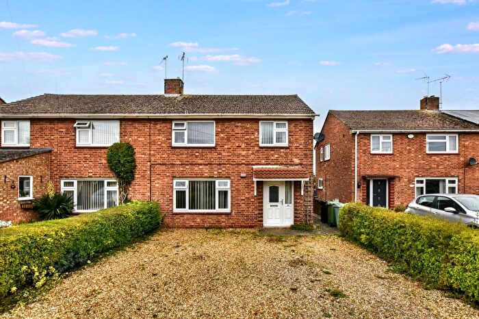 3 Bedroom Semi-Detached House To Rent In Kesteven Road, Stamford, PE9
