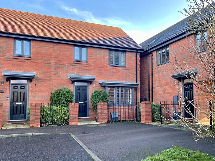 3 Bedroom Semi Detached House For Sale In Larkinson Avenue, Biggleswade, SG18