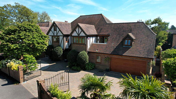 5 Bedroom Detached House For Sale In The Cricketers, Broadstairs, CT10