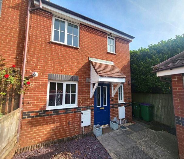 3 Bedroom House To Rent In Mitchell Avenue Hawkinge, CT18