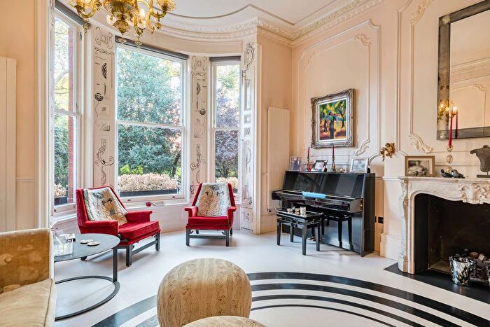 3 Bedroom Flat For Sale In Lennox Gardens, Knightsbridge, London, SW1X