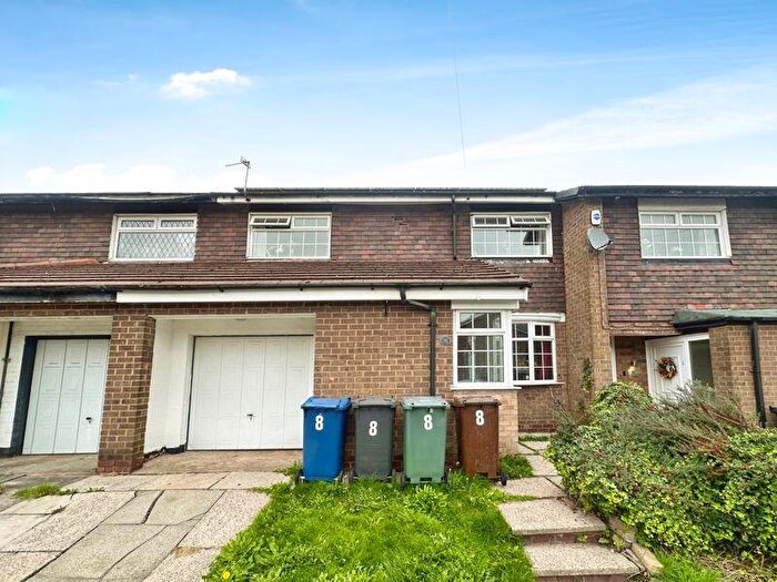 3 Bedroom Terraced House For Sale In Lune Close, Whitefield, M45