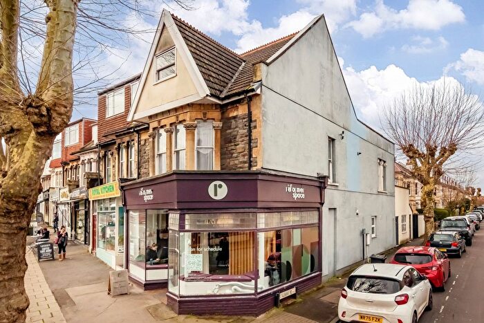 3 Bedroom Flat For Sale In Coldharbour Road, Westbury Park, Bristol, BS6