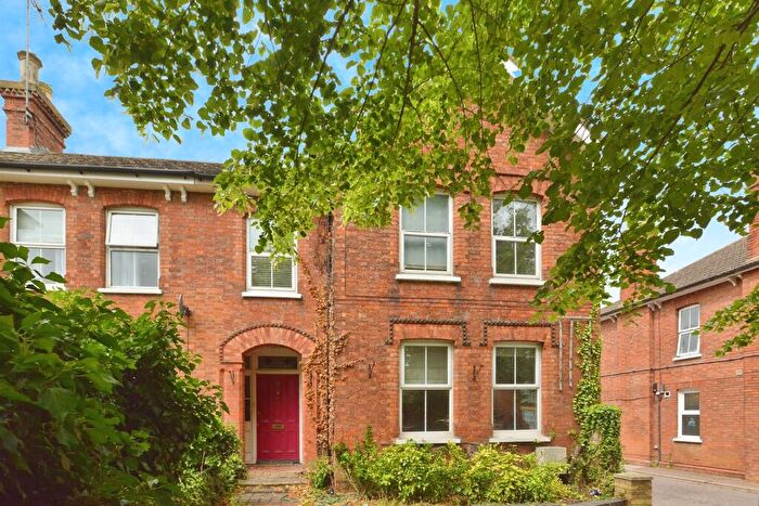 4 Bedroom Semi-Detached House For Sale In Station Road, Woburn Sands, Milton Keynes, MK17