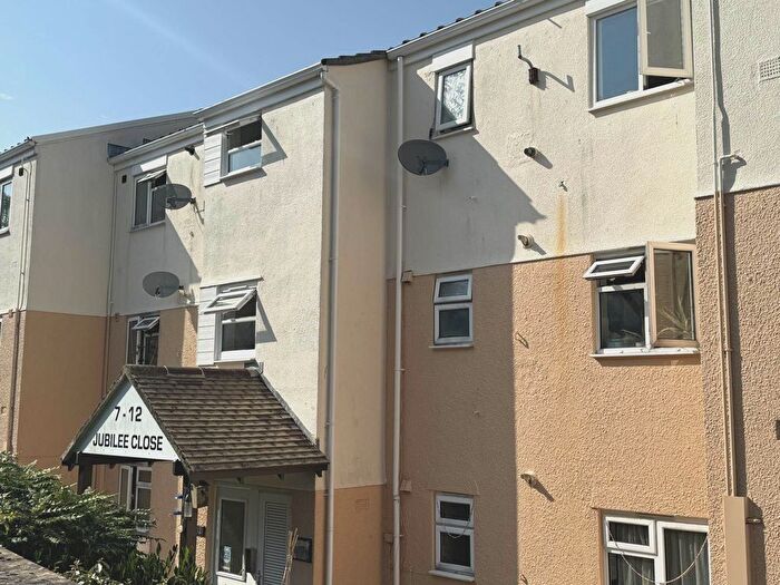 1 Bedroom Flat To Rent In Jubilee Close, Dartmouth, TQ6