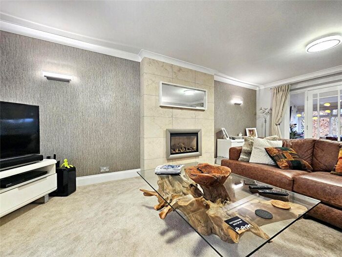 5 Bedroom Detached House For Sale In Hollist Lane, Easebourne, Midhurst, West Sussex, GU29