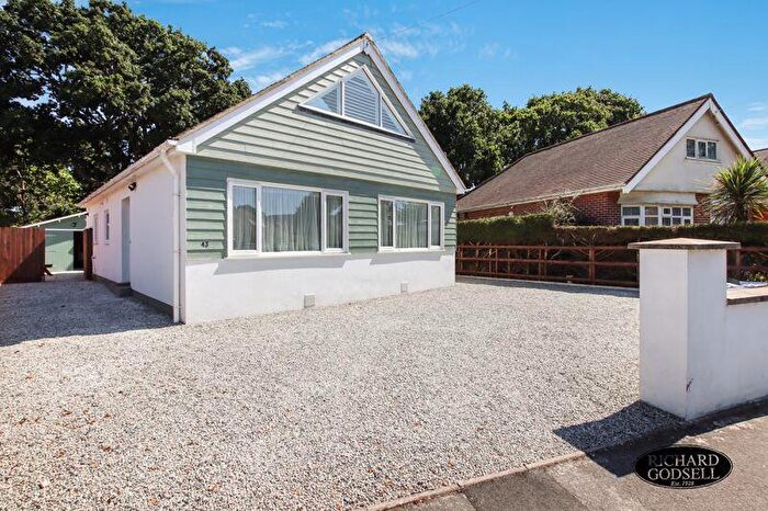4 Bedroom Detached House To Rent In Christchurch, BH23