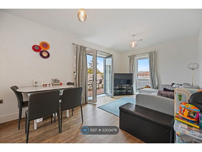 2 Bedroom Flat To Rent In Calla Court, Harrow, HA2