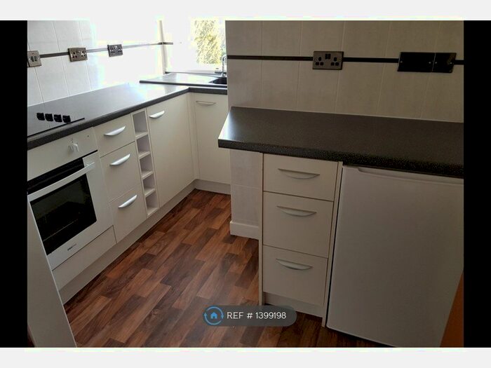 Studio To Rent In Conduit Road, Bedford, MK40