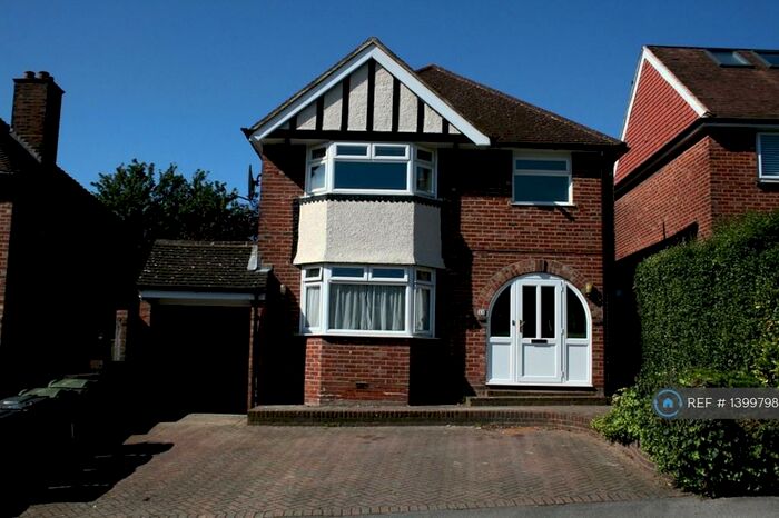 5 Bedroom Detached House To Rent In Manor Road, Guildford, GU2