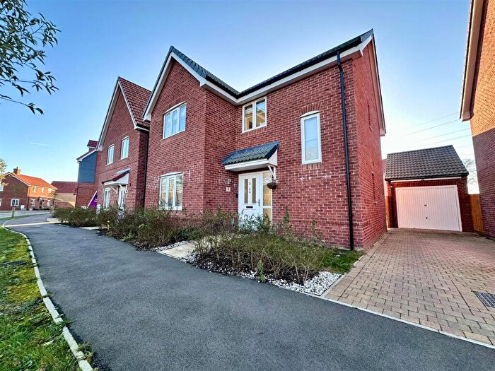 3 Bedroom Detached House To Rent In Sorrel Grove, Cringleford, NR4