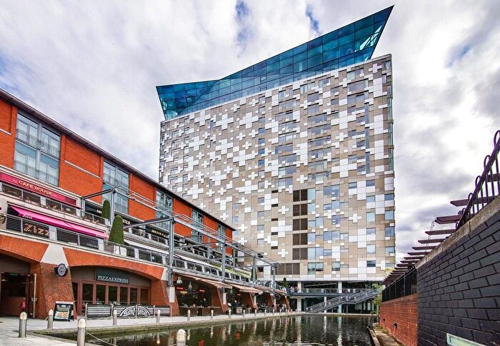 1 Bedroom Apartment To Rent In The Cube, Wharfside Street, Birmingham, West Midlands, B1