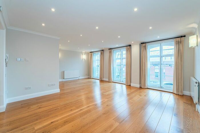 2 Bedroom Flat To Rent In Rutland Gate, London, SW7