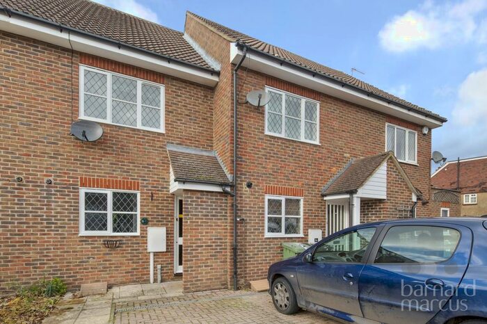 3 Bedroom House To Rent In Hawthorne Place, Epsom, KT17
