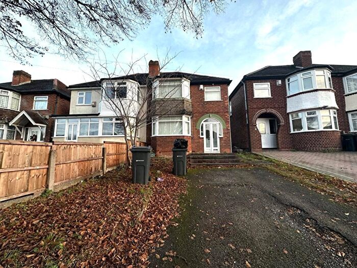 3 Bedroom Semi Detached House For Sale In Partridge Road, Birmingham, West Midlands, B26