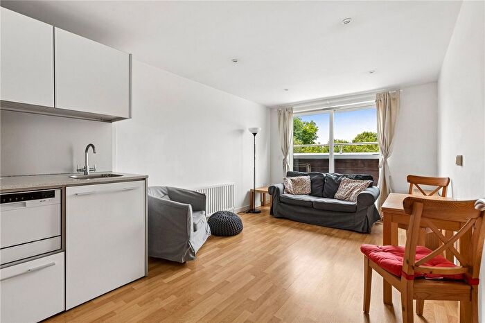 2 Bedroom Flat To Rent In Essex Road, London, N1