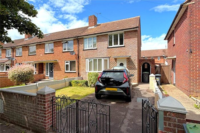 2 Bedroom End Of Terrace House For Sale In Crossland Drive, Havant, Hampshire, PO9