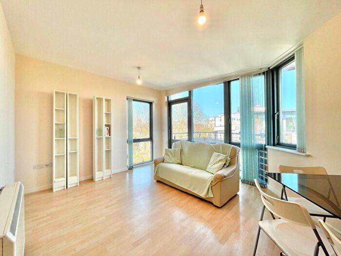 1 Bedroom Flat To Rent In Lanacre Avenue, London, NW9