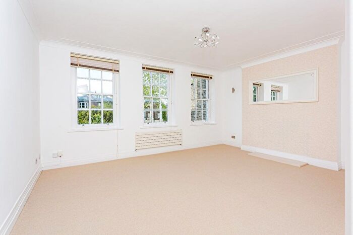 2 Bedroom Flat To Rent In Glenilla Road, London, NW3