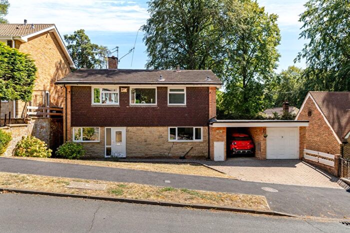 4 Bedroom Detached House For Sale In South Cottage Drive, Chorleywood, Rickmansworth, Hertfordshire, WD3