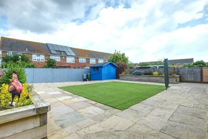 3 Bedroom Bungalow For Sale In Ridgewood Gardens, Bexhill On Sea, TN40