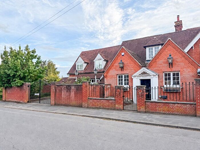 4 Bedroom Semi-Detached House For Sale In Kelvedon, Colchester, CO5