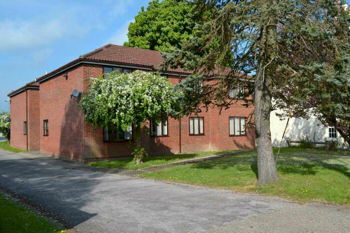 1 Bedroom Flat To Rent In Summerleys Road, Princes Risborough, HP27