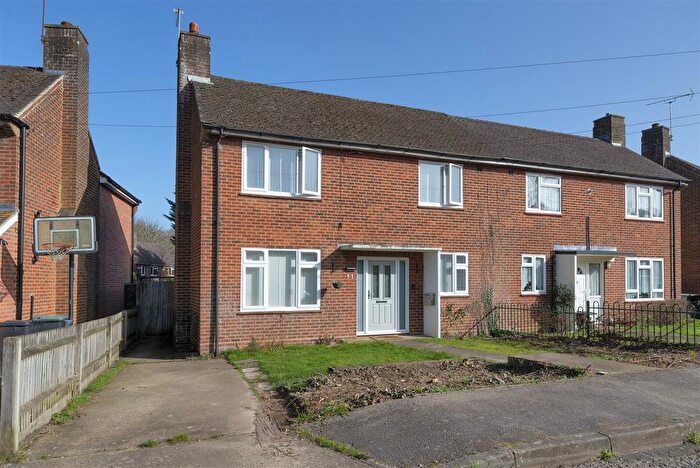 2 Bedroom End Terrace House For Sale In Javelin Road, West Malling, ME19