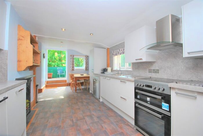 2 Bedroom Flat To Rent In Landcroft Road, London, SE22