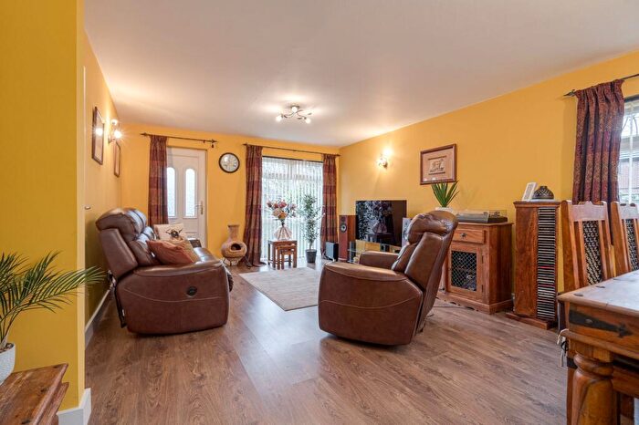 3 Bedroom End Of Terrace House For Sale In Pendle Court, Bolton, BL1