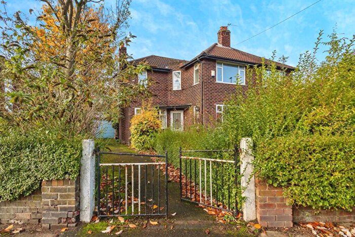 3 Bedroom Semi-Detached House For Sale In Roundwood Road, Northenden, Manchester, Greater Manchester, M22