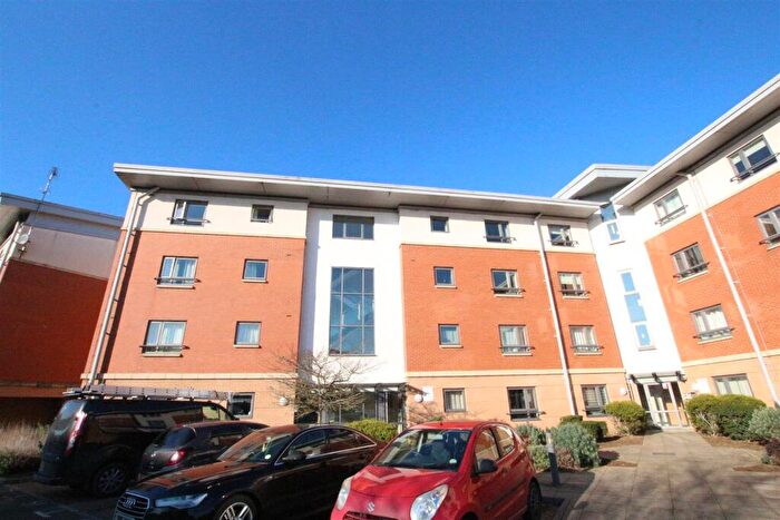 2 Bedroom Private Halls To Rent In West Cotton Close, Northampton, NN4