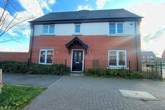 3 Bedroom Detached House To Rent In Tutbury Avenue, Derby, DE23