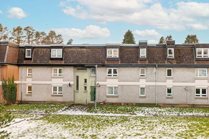 2 Bedroom Flat For Sale In Johnston Gardens, Peterculter, AB14