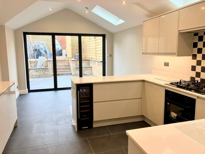 3 Bedroom End Of Terrace House To Rent In Kings Road, St.Albans, AL3