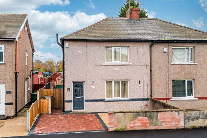 3 Bedroom Semi-Detached House For Sale In Quarry Avenue, Knottingley, West Yorkshire, WF11